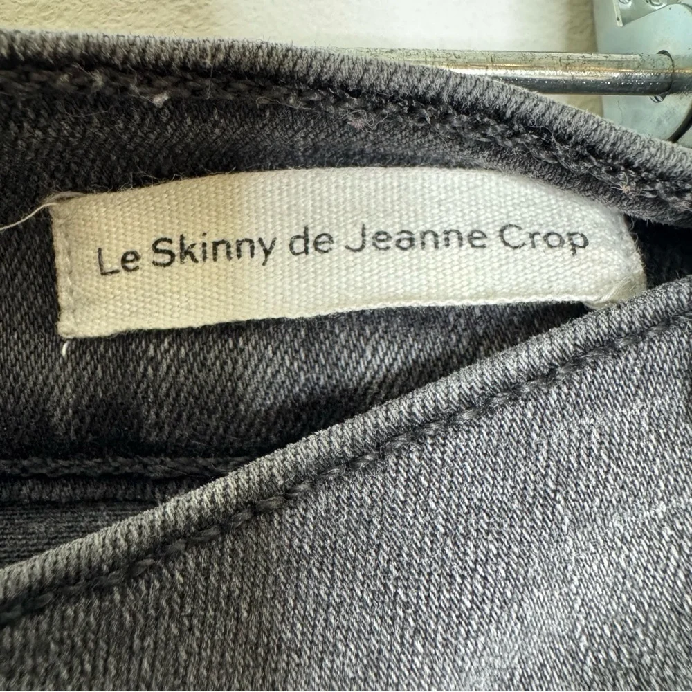 FRAME Le Skinny De Jeanne Crop Raw Triangle Hem Jean in Tull Size 26